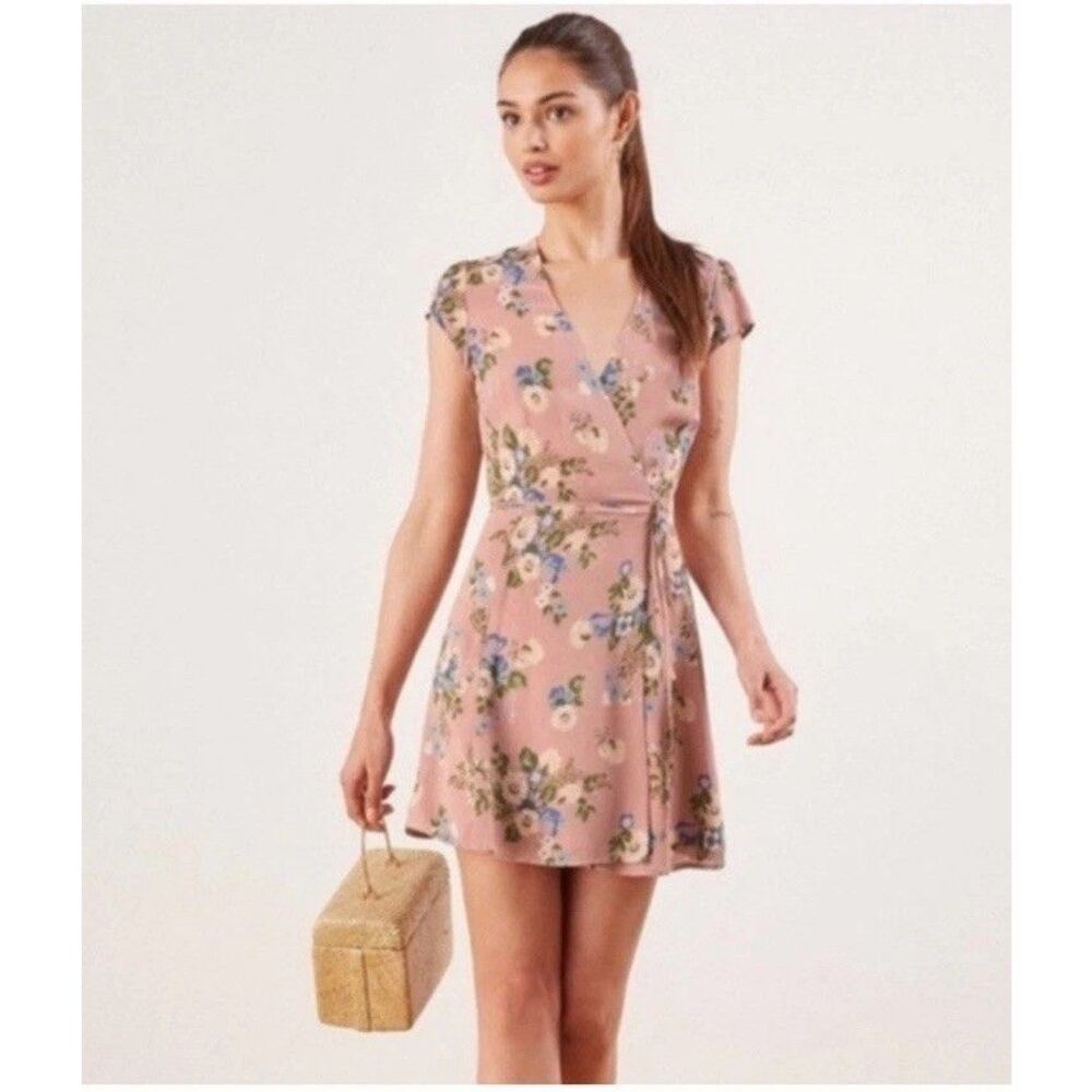 Reformation Size XS Pink Floral Short Wrap Mini Dress